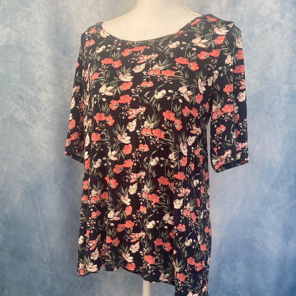 🌺2for$20🌺 LuLaRoe Oversized Long Floral Short Sleeve Top Navy W/ Pink Flowers